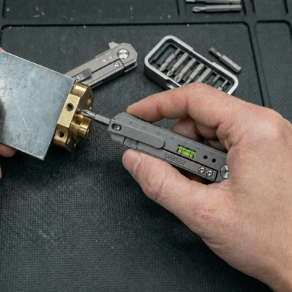 SWISST T-21 Titanium Multitool